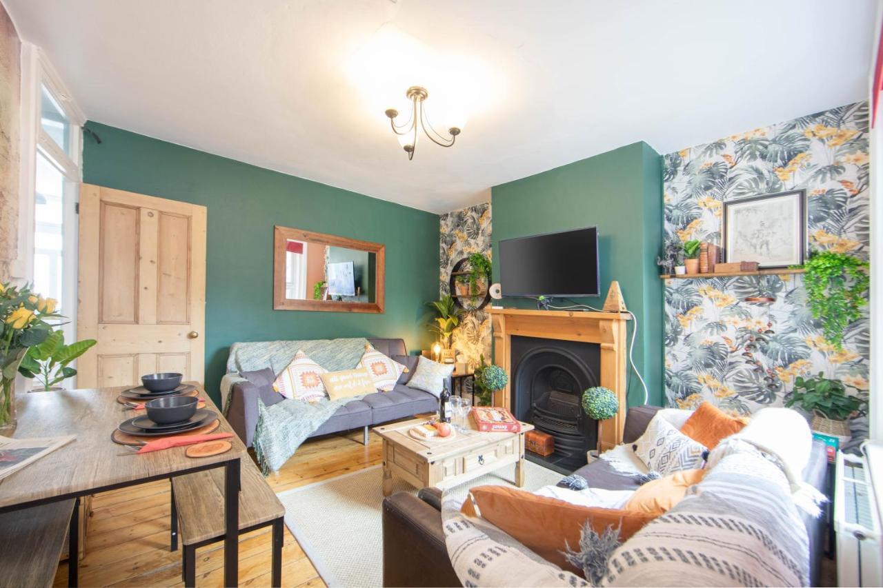Cosy 3 Bedroom House - Private & Central - Ultra Wifi Canterbury Exterior photo